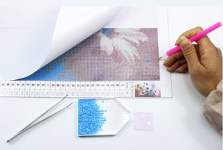 Chaton perché dans le cerisier - 20x25 à 50x60 cm - Kit de mosaïque Kit de broderie mosaïque 20 x 25 cm Brodeuses.com