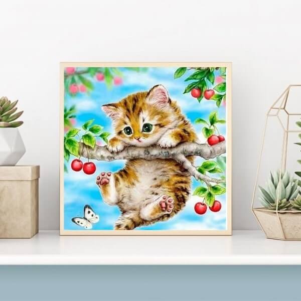 Chaton perché dans le cerisier - 20x25 à 50x60 cm - Kit de mosaïque Kit de broderie mosaïque 20 x 25 cm Brodeuses.com